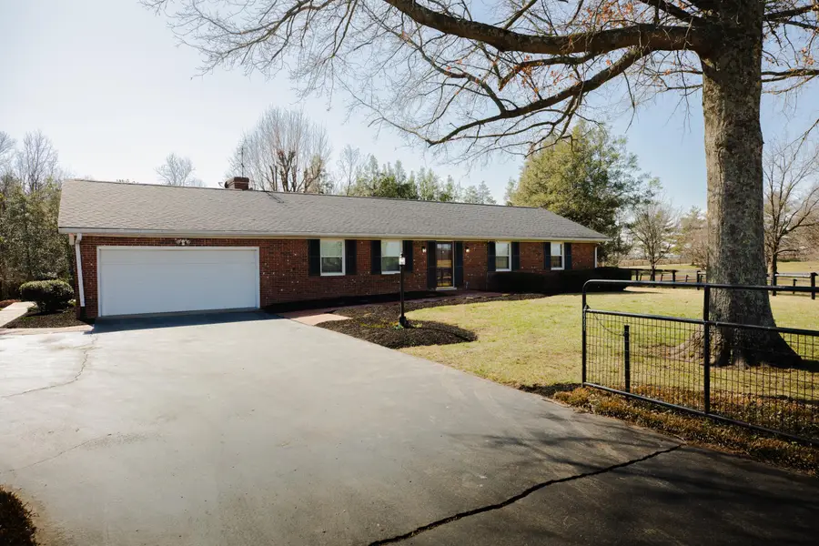 4660 Athens Walnut Hill Pike, Lexington, KY 40515 - #3