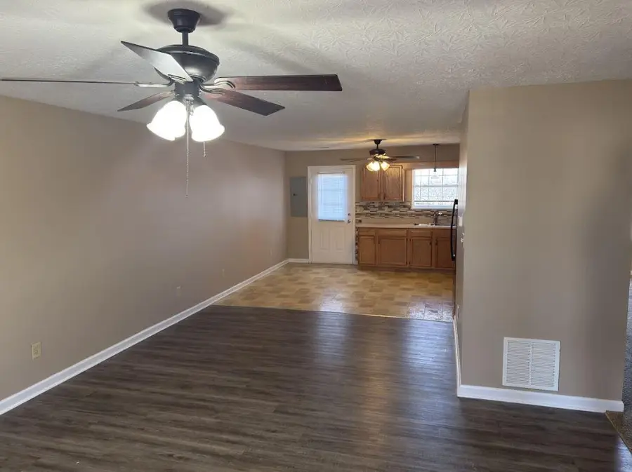 305-307 Homestead Drive, Nicholasville, KY 40356 - #2