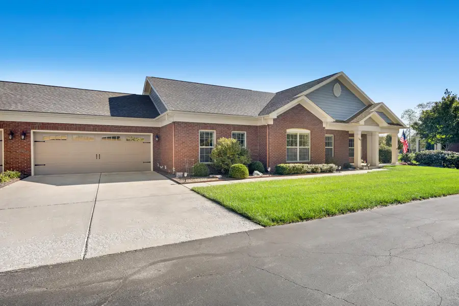 160 Shermans Crescent, Versailles, KY 40383 - #3