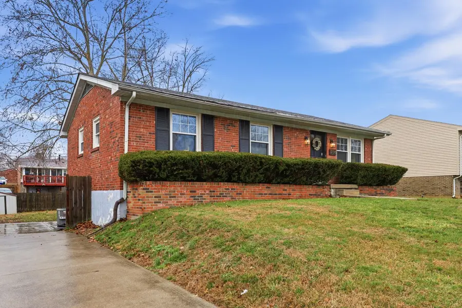 236 E Tiverton Way, Lexington, KY 40517 - #2