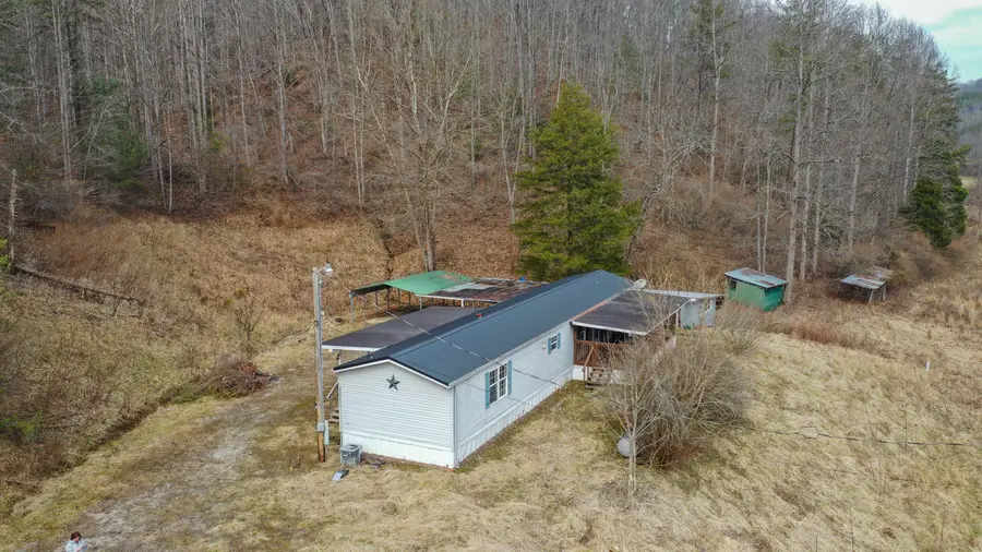 46 Tom Rose Branch Road, Campton, KY 41301 - #2