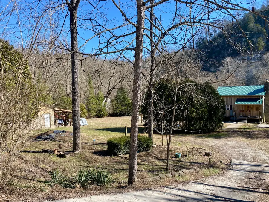 300 Palisades Road, Harrodsburg, KY 40330 - #3