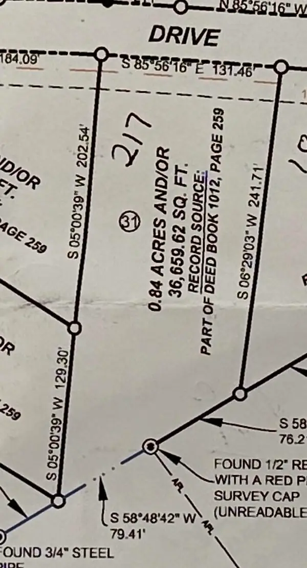 217 Woods Creek Lake Drive, Somerset, KY 42503