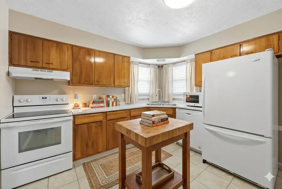 1916 Brynell Drive, Lexington, KY 40505 - #2