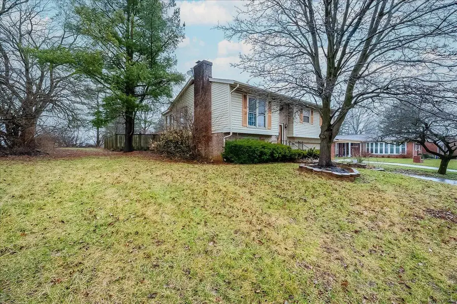 1197 Oakwood Drive, Lexington, KY 40511 - #2