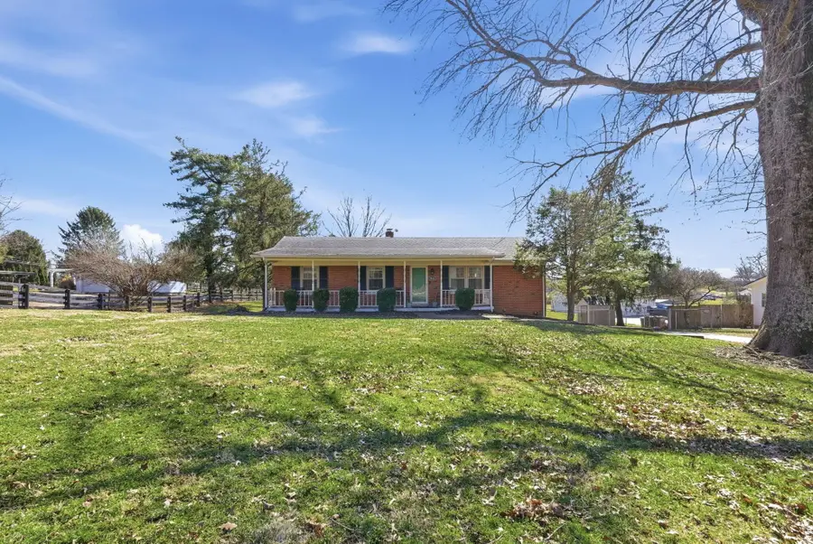 5666 Winchester Road, Lexington, KY 40509 - #2