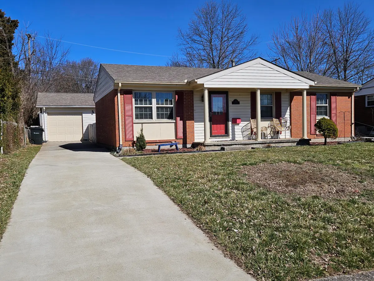 315 Stoneybrook Drive, Lexington, KY 40517 - #1