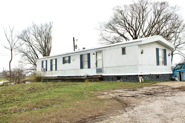 8210 Orangeburg Road, Maysville, KY 41056