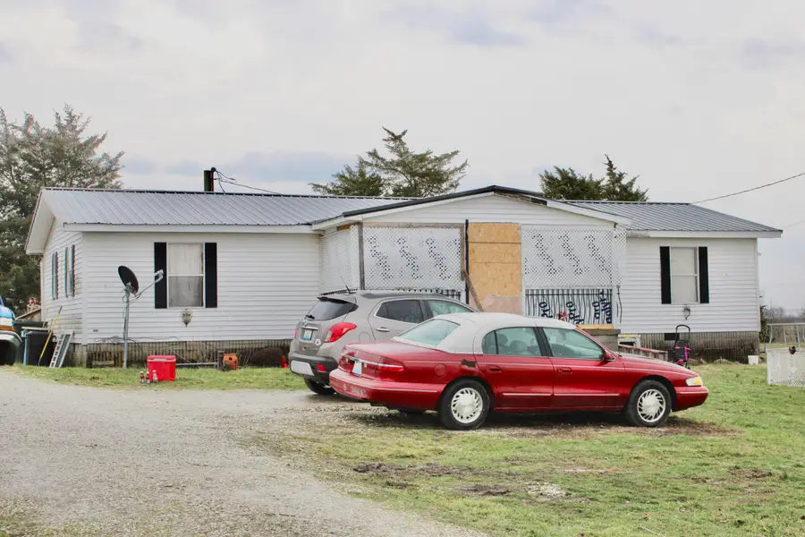 8210 Orangeburg Road, Maysville, KY 41056 - #2