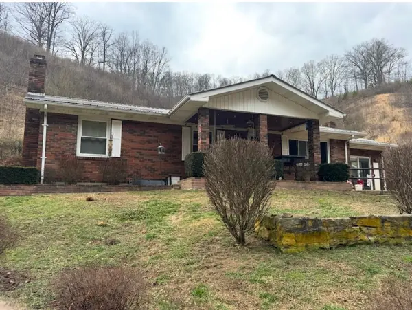 1267 Lower Taulbee Fork Road, Vancleve, KY 41385
