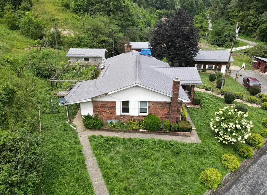 1267 Lower Taulbee Fork Road, Vancleve, KY 41385 - #3