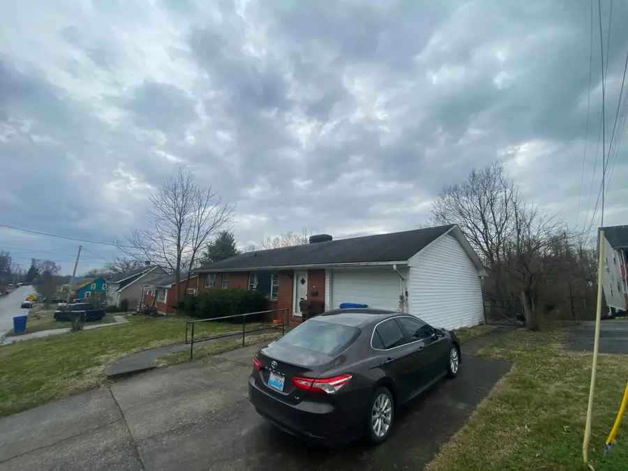 19 Hughes Avenue, Winchester, KY 40391 - #2