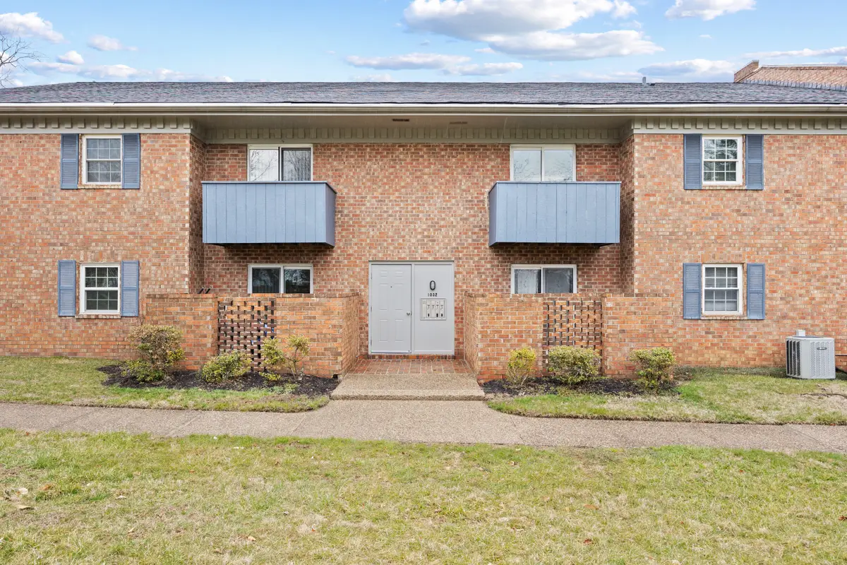 1032 Armstrong Mill Road #B, Lexington, KY 40517 - #1