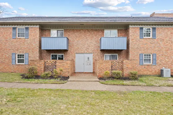 1032 Armstrong Mill Road #B, Lexington, KY 40517