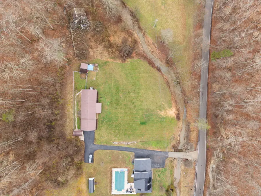 1079 Little Paint Creek, Prestonsburg, KY 41653 - #3