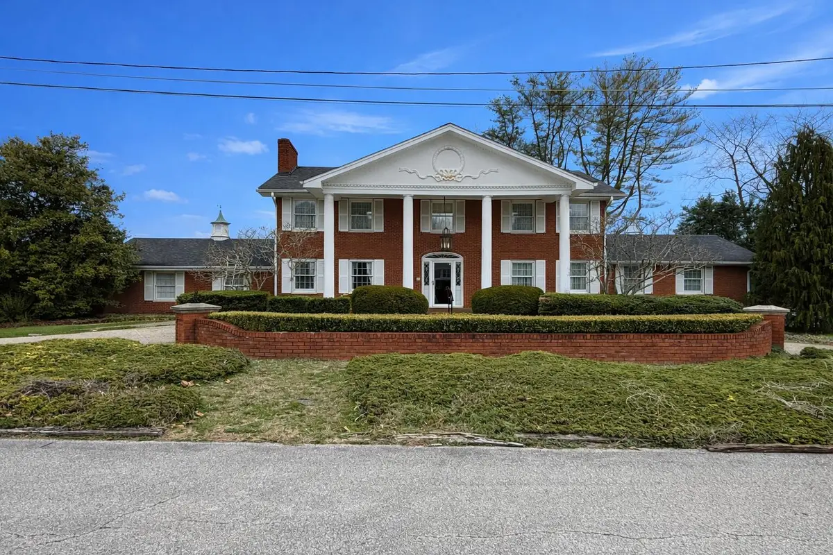 808 W Holly Lane, Corbin, KY 40701 - #1