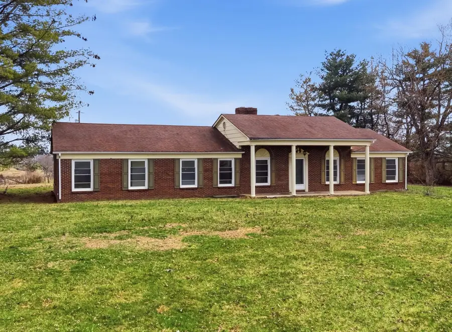 2207 Stanford Street, Lancaster, KY 40444 - #3