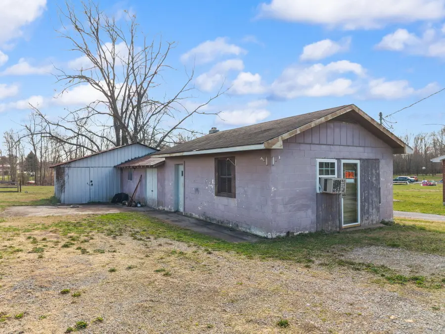 2066 Us-127, Russell Springs, KY 42642 - #2
