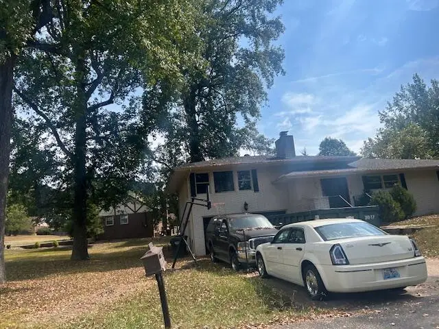 2032 Lakeshore Drive, Madisonville, KY 42431 - #2