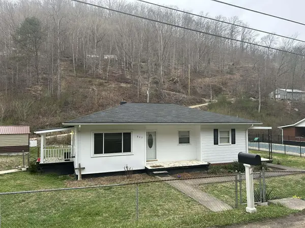 803 State Highway 1148, Isom, KY 41824