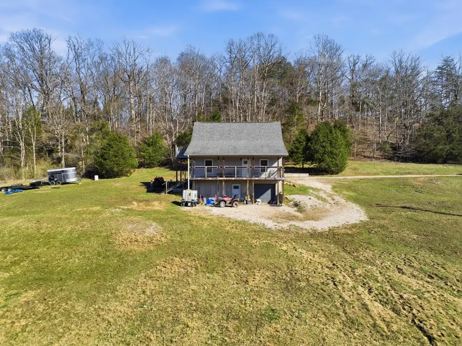 9098 Winchester Road, Irvine, KY 40336 - #3