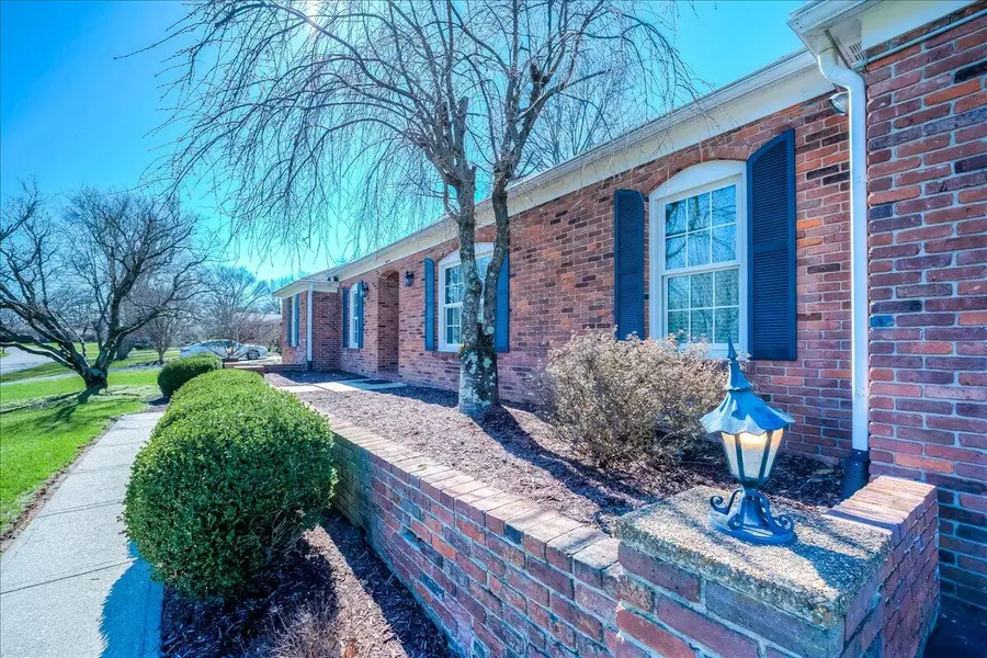 16 Whitebridge Lane, Frankfort, KY 40601 - #3