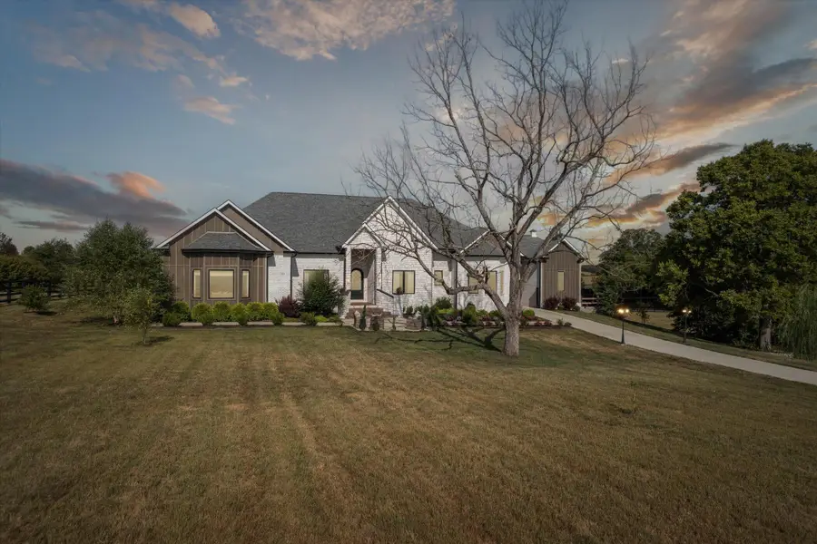 100 Stirling Lane, Versailles, KY 40383 - #2