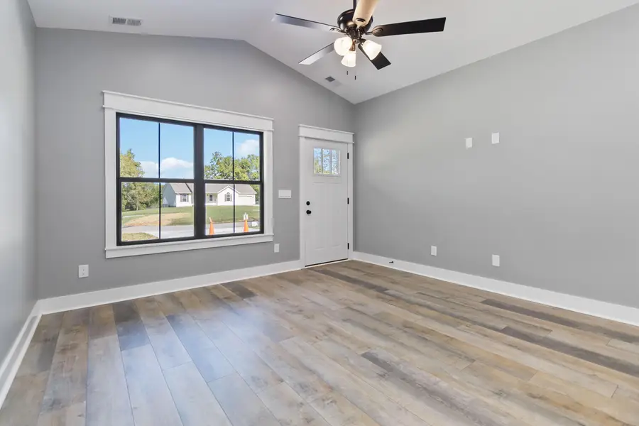 110 Harrods Glen, Harrodsburg, KY 40330 - #2