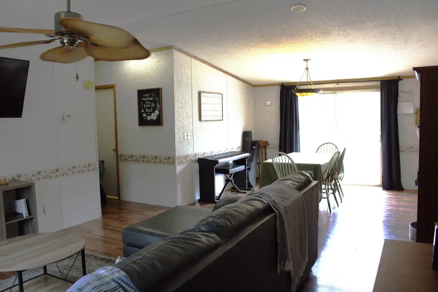 2864 Scrubgrass Road, Gravel Switch, KY 40328 - #3