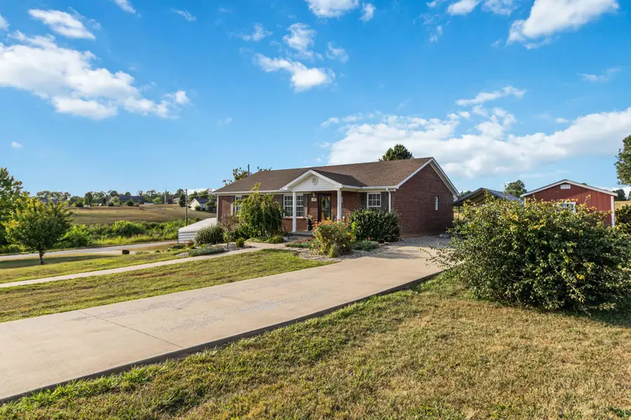 189 Thoroughbred Way, Berea, KY 40403 - #2