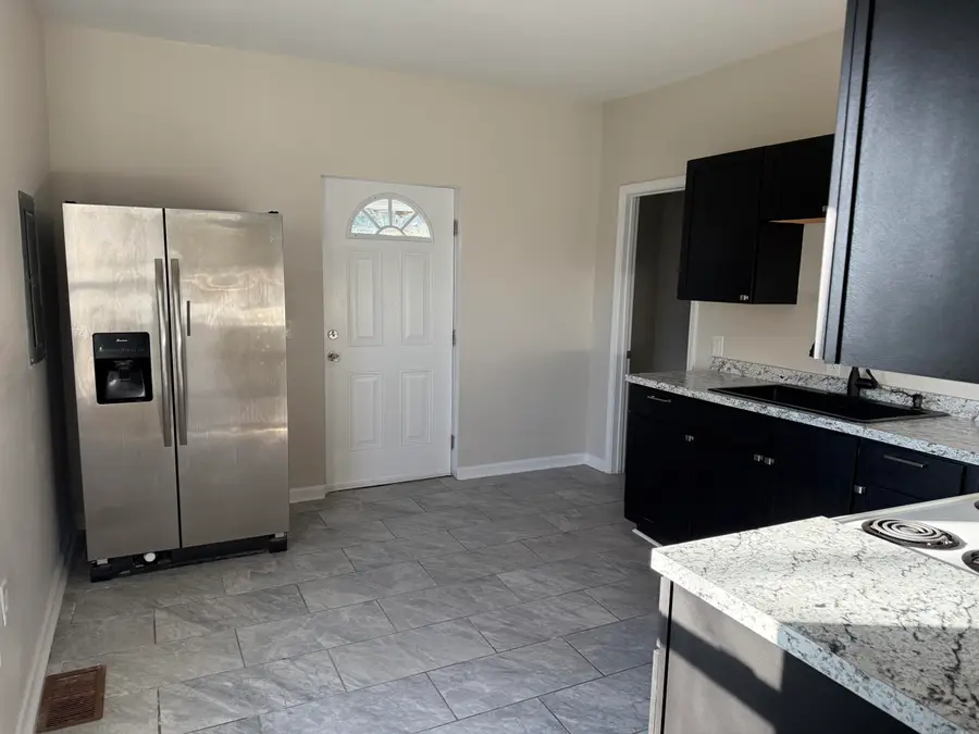 614 Polsgrove Street, Frankfort, KY 40601 - #3