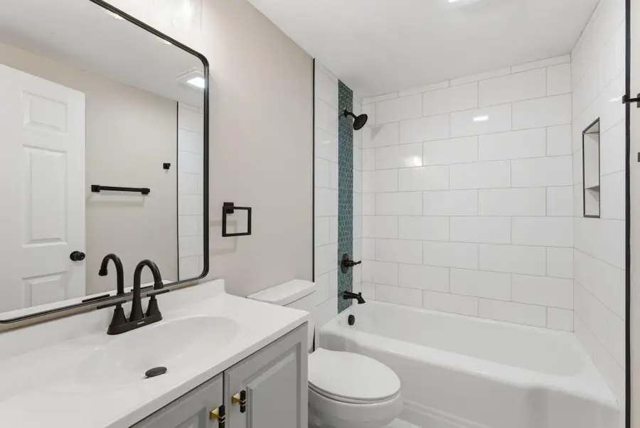 329 1st Street, Midway, KY 40347 - #3