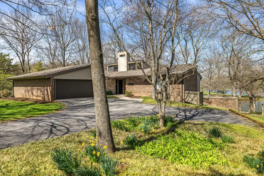 2057 Lakeside Drive, Lexington, KY 40502 - #2