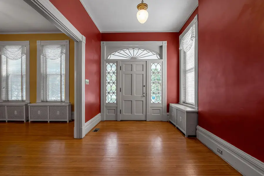 452 W Third Street, Lexington, KY 40508 - #3