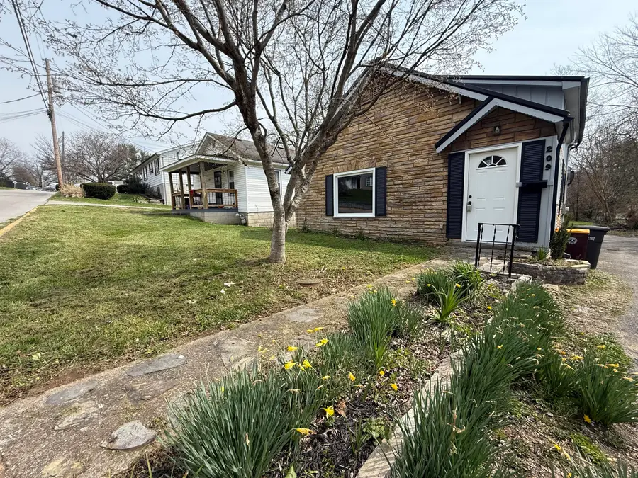 209 W Limestone Street, Somerset, KY 42501 - #2