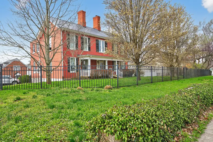 366 E Lexington Street, Harrodsburg, KY 40330 - #2