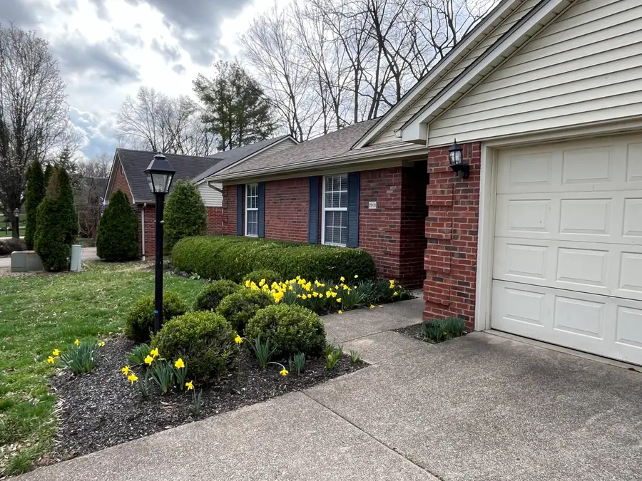 2905 Tabor Oaks Lane, Lexington, KY 40502 - #2