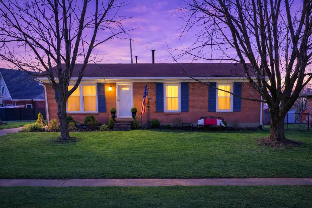 107 Loy Street, Versailles, KY 40383 - #1