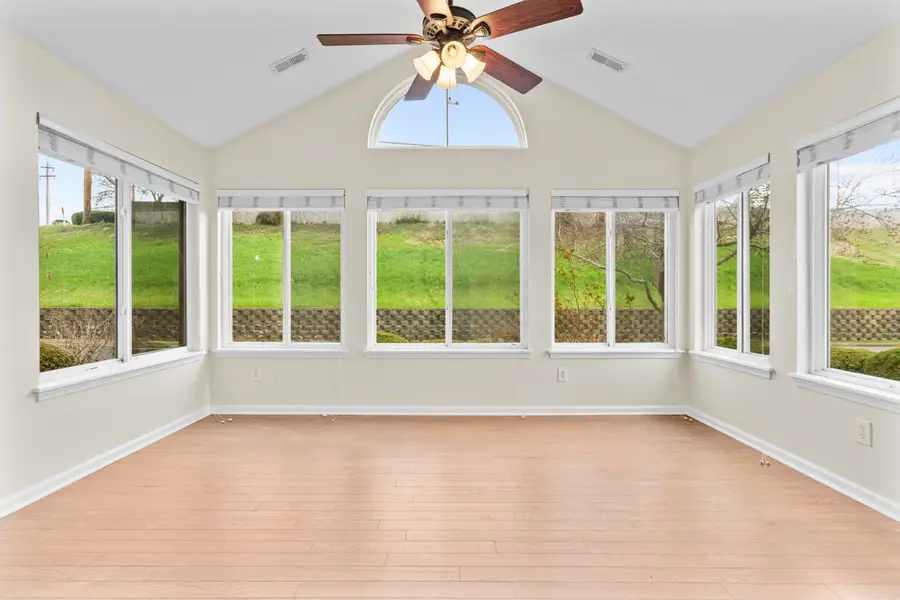 102 Windsor Way, Nicholasville, KY 40356 - #3