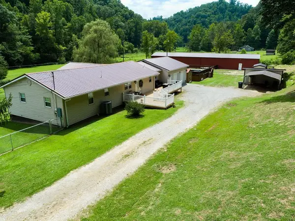 811 State Highway 1750, East Point, KY 41216