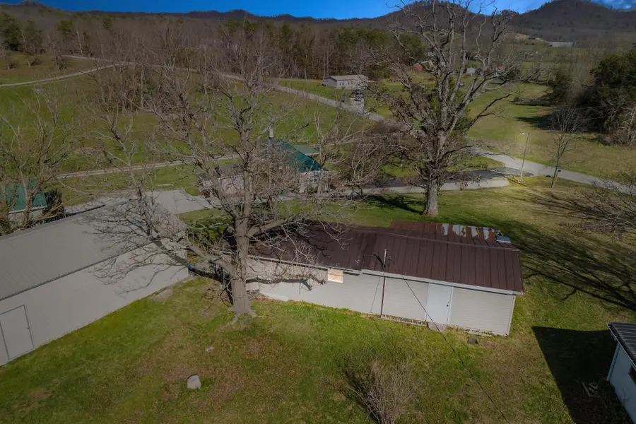 1000 New Cut Road, Jeffersonville, KY 40337 - #2