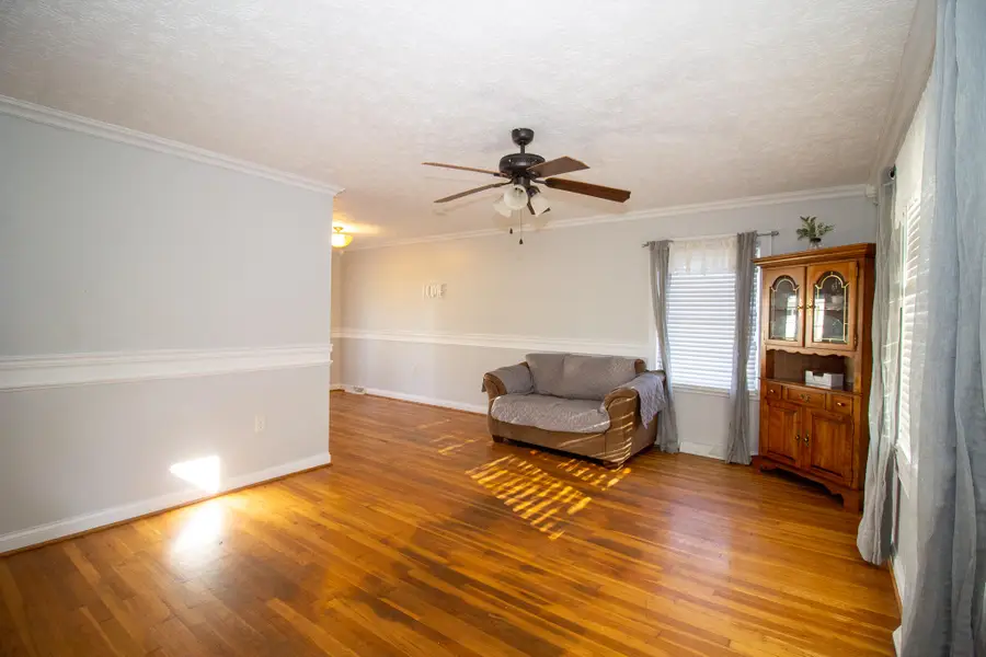 207 Fairview Avenue, Mount Sterling, KY 40353 - #3