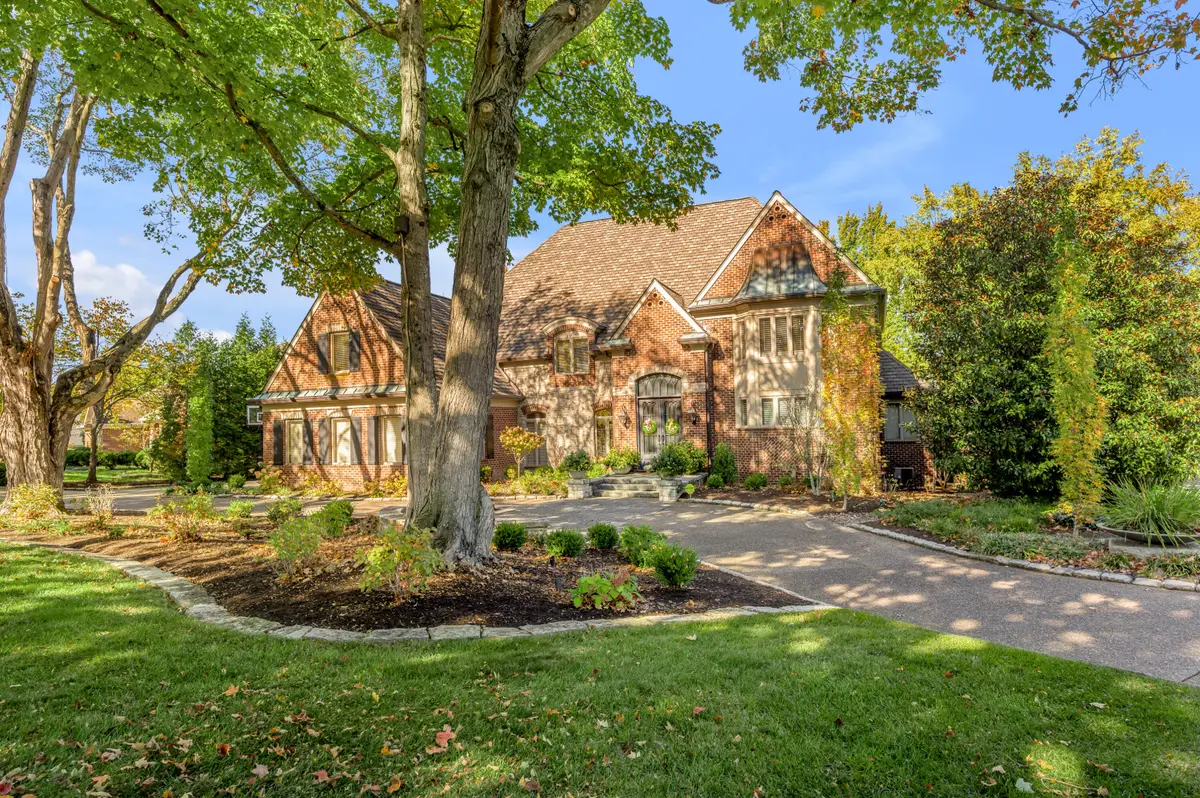 1884 Honey Spring Place, Lexington, KY 40502 - #1