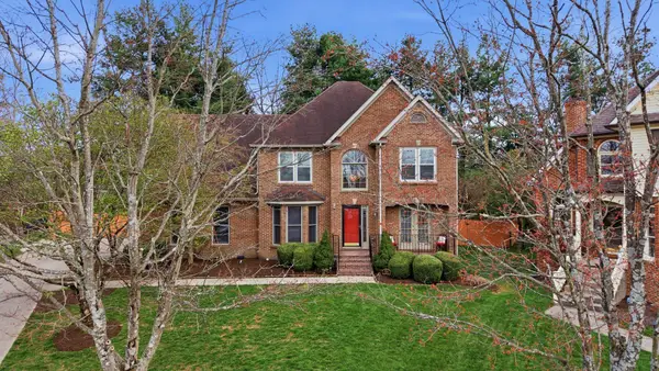 704 Maple Ridge Lane, Lexington, KY 40509