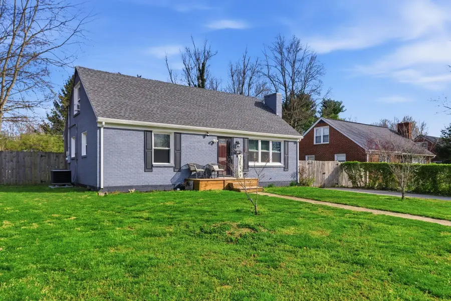 1812 Yorktown Road, Lexington, KY 40504 - #2