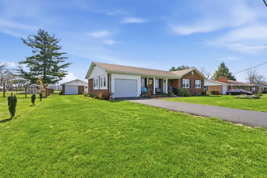 121 Meadow Lark Drive, Crab Orchard, KY 40419 - #2