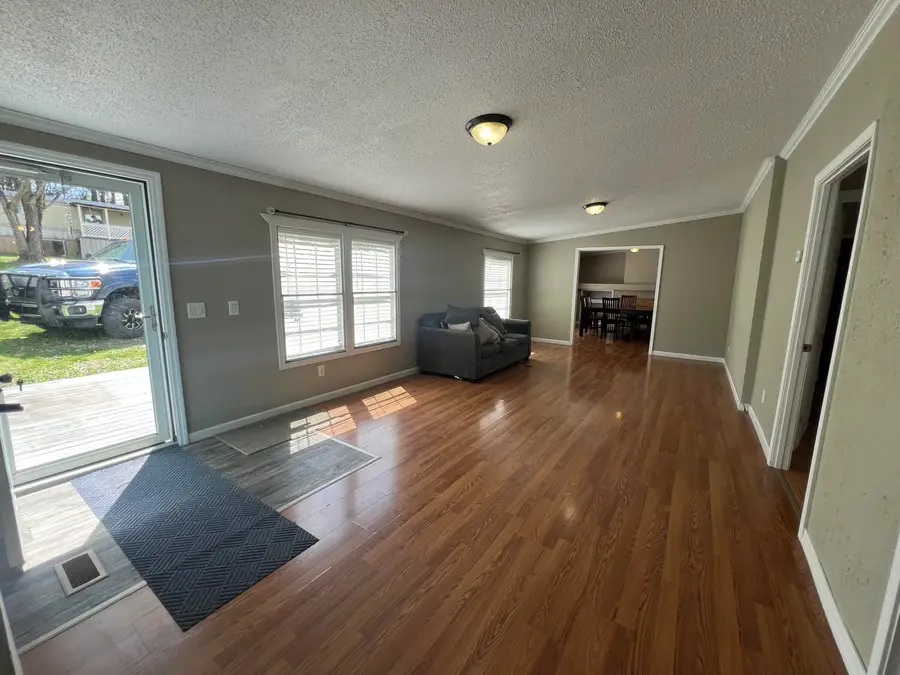 126 S Combs Avenue, Corbin, KY 40701 - #2