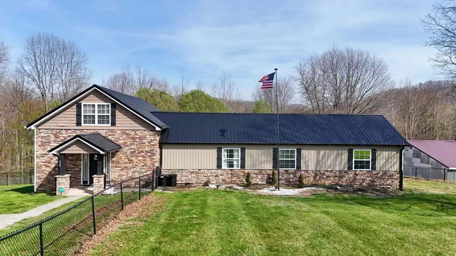 230 Stephen Trace Road, Barbourville, KY 40906 - #2