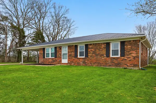 661 Old Louisville Road, Salvisa, KY 40372