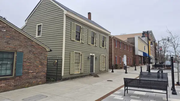 204 W Main Street, Danville, KY 40422